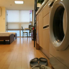 Отель Family Oville Suite Seoul Station сейф в номере