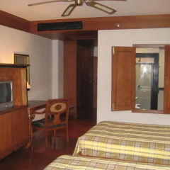Отель Pavilion Queen's Bay 4* Улучшенный номер с различными типами кроватей фото 3
