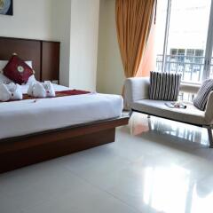 Отель Sharaya Residence Patong 3* Стандартный семейный номер разные типы кроватей фото 3