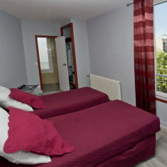 Отель Hipotel Paris Belgrand 3* Стандартный номер с 2 отдельными кроватями фото 2