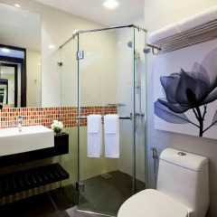 Отель Aspira Prime Patong 3* Улучшенный номер двуспальная кровать фото 9
