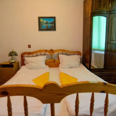 Отель Topuzovi Guest House Стандартный номер с двуспальной кроватью фото 5