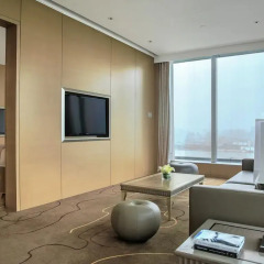 Отель Langham Place Guangzhou Семейный люкс с двуспальной кроватью фото 2