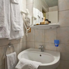 Admiral Hotel 3* Стандартный номер с двуспальной кроватью фото 7