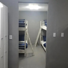 Seoul Forest Guesthouse - Hostel Кровать в общем номере с двухъярусной кроватью