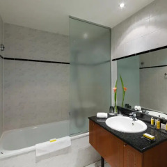 Апартаменты Marriott Executive Apartments European Quarter Брюссель ванная фото 2