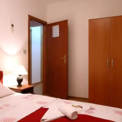 Отель Guesthouse BMB Bagarić Будва сейф в номере