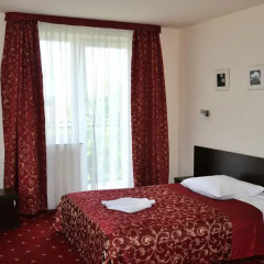 Hotel Korona 3* Стандартный номер фото 9
