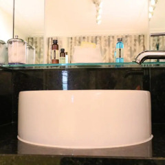 Riviera Suites South Beach, a South Beach Group Hotel 4* Стандартный номер с различными типами кроватей фото 14
