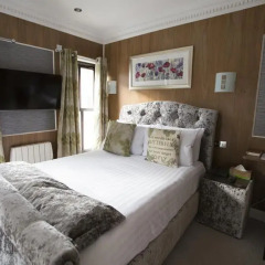 Cheshire Hotel 3* Стандартный номер с различными типами кроватей фото 7