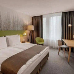 Отель Holiday Inn Frankfurt - Alte Oper 4* Стандартный номер с различными типами кроватей фото 9
