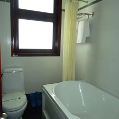 Anh Hang Hotel ванная