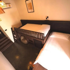 Chao Hostel Стандартный номер с 2 отдельными кроватями