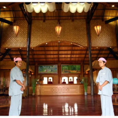 Hupin Hotel Khaung Daing Village Resort интерьер отеля