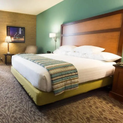 Отель Drury Inn & Suites Atlanta Morrow 3* Улучшенный номер с различными типами кроватей фото 4