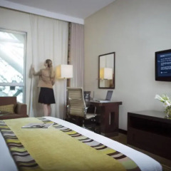 Отель Oryx Rotana 5* Стандартный номер с различными типами кроватей фото 8