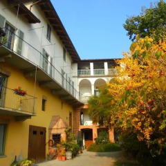 Отель Agriturismo La Terrazza sul Bosco Здание Barolo фото 4