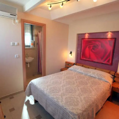 Отель Haifa Guest House Стандартный номер