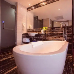 La Perle International Hotel 4* Улучшенный люкс с различными типами кроватей фото 10