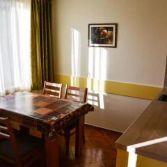 Апартаменты Golden House Apartments