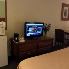 Отель Quality Inn 2* Стандартный номер с различными типами кроватей фото 7