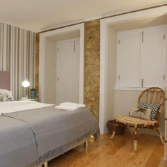 Отель Flores Guest House 4* Стандартный номер с двуспальной кроватью фото 26