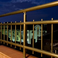 Sofia Place Hotel балкон