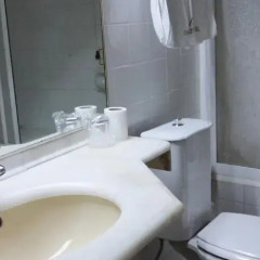 Aden Hotel ванная