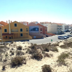 Supertubos Beach Hostel парковка