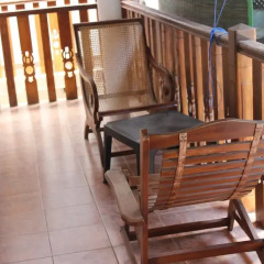 Отель Fort Fifty Inn балкон