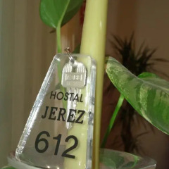 Отель Hostal Jerez Стандартный номер с различными типами кроватей фото 7