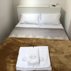 Отель Lindo Vale Guest House сейф в номере