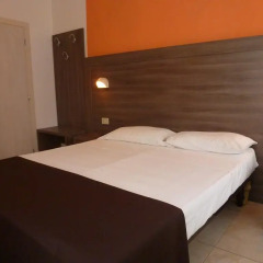 Hotel Edelweiss 3* Стандартный номер с двуспальной кроватью фото 2