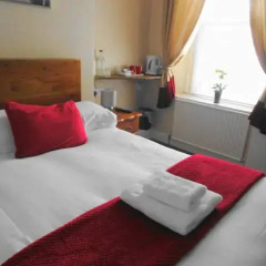 Отель Lyndhurst Guest House 3* Стандартный номер с различными типами кроватей фото 3