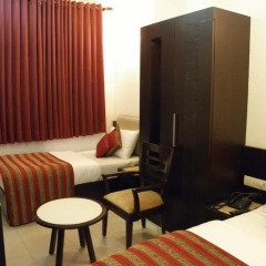 Hotel Chanchal Continental 2* Стандартный номер с различными типами кроватей