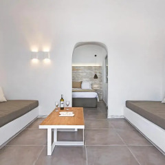 Отель Athina Luxury Suites 4* Люкс повышенной комфортности с различными типами кроватей фото 27
