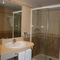 Отель Hostal Los Valles Стандартный номер с различными типами кроватей фото 7