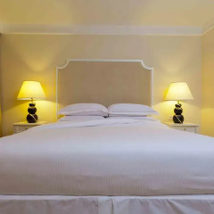 Отель The Kingsbury 5* Улучшенный номер с различными типами кроватей фото 4