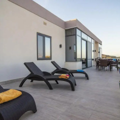 Отель Romantic Penthouse Мальта, Виктория - отзывы, цены и фото номеров - забронировать отель Romantic Penthouse онлайн балкон