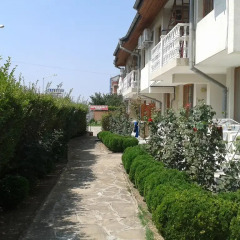 Отель Guest House Lilia