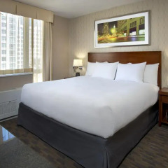 Отель DoubleTree by Hilton New York Times Square South 4* Стандартный номер с различными типами кроватей фото 9