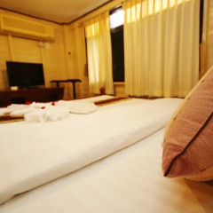 Отель Bangphlat Resort 3* Номер Делюкс фото 3