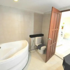 Отель The Paradise Residence Condo 1 Таиланд, Паттайя - отзывы, цены и фото номеров - забронировать отель The Paradise Residence Condo 1 онлайн ванная фото 2