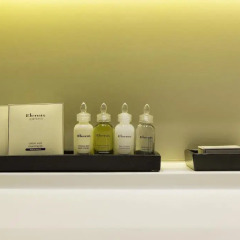 Отель art'otel Amsterdam 5* Стандартный номер с двуспальной кроватью фото 2