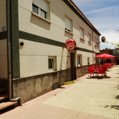 Отель Albergue Peregrinos Santa Ana Испания, Каррисо - отзывы, цены и фото номеров - забронировать отель Albergue Peregrinos Santa Ana онлайн парковка