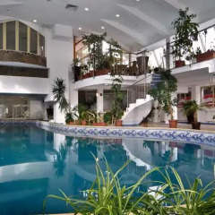 Апартаменты Snezhanka Apartments TMF бассейн