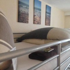 Kipps Brighton Hostel Кровать в общем номере с двухъярусной кроватью фото 6