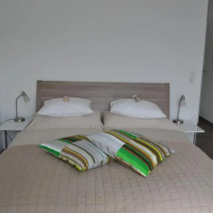 Апартаменты Kal's Studio Apartment Salzburg Зальцбург комната для гостей фото 5