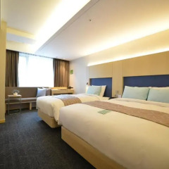 aFIRST Hotel Myeongdong 3* Номер Делюкс с различными типами кроватей