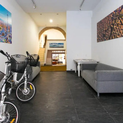 Отель 4 Rooms Barcelona Барселона спортивное сооружение